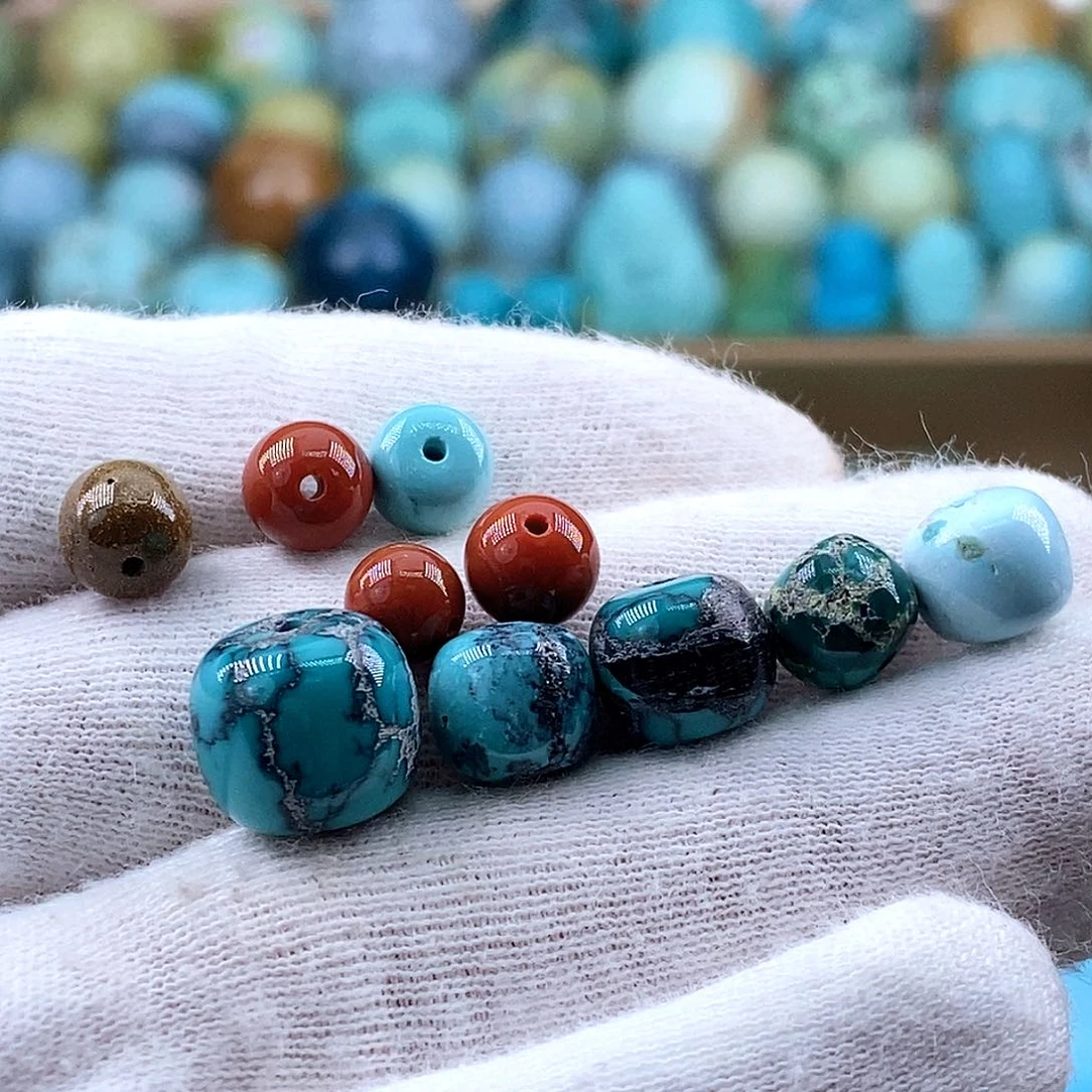 南红玛瑙未镶嵌珠宝奇石