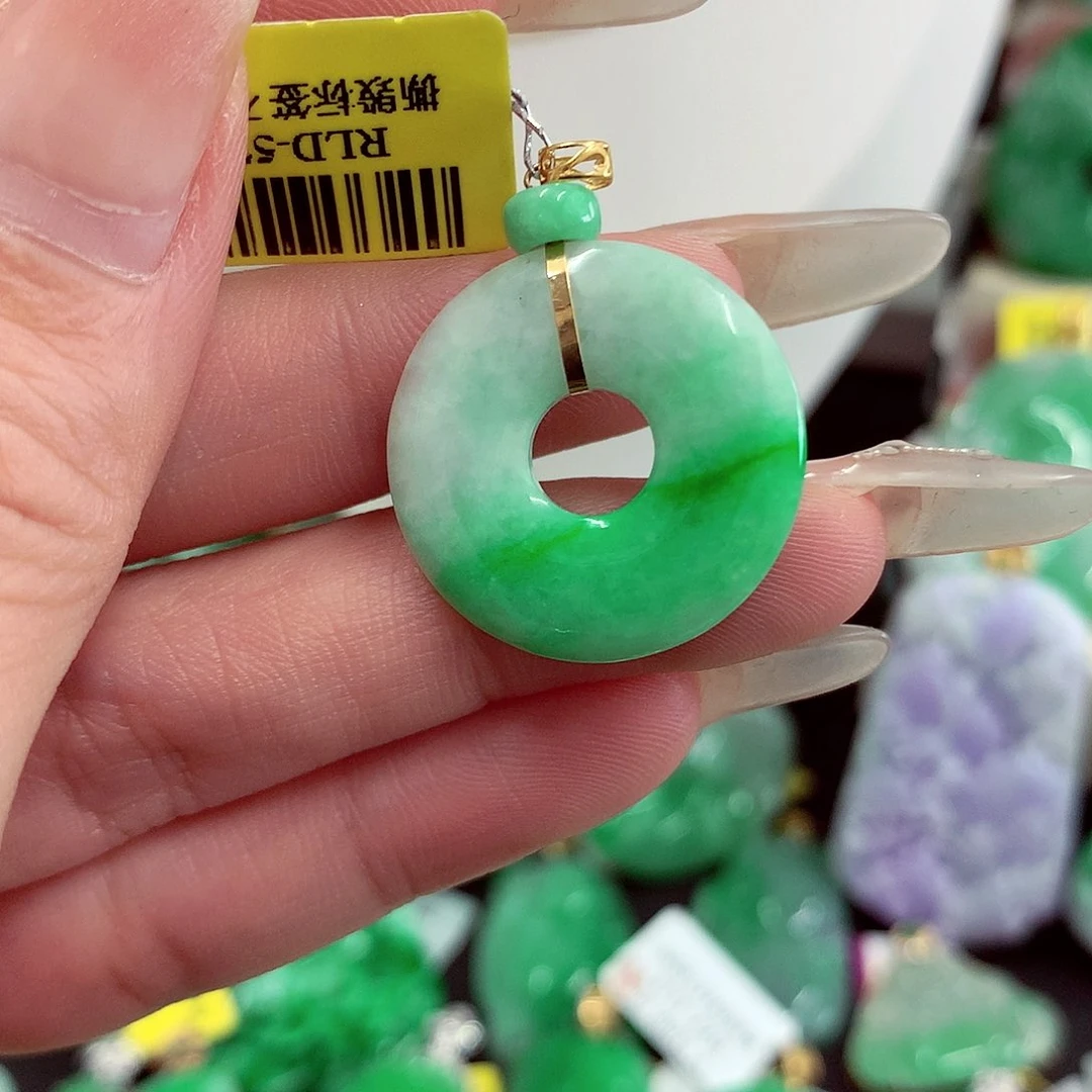 翡翠18K金镶嵌颈饰挂件