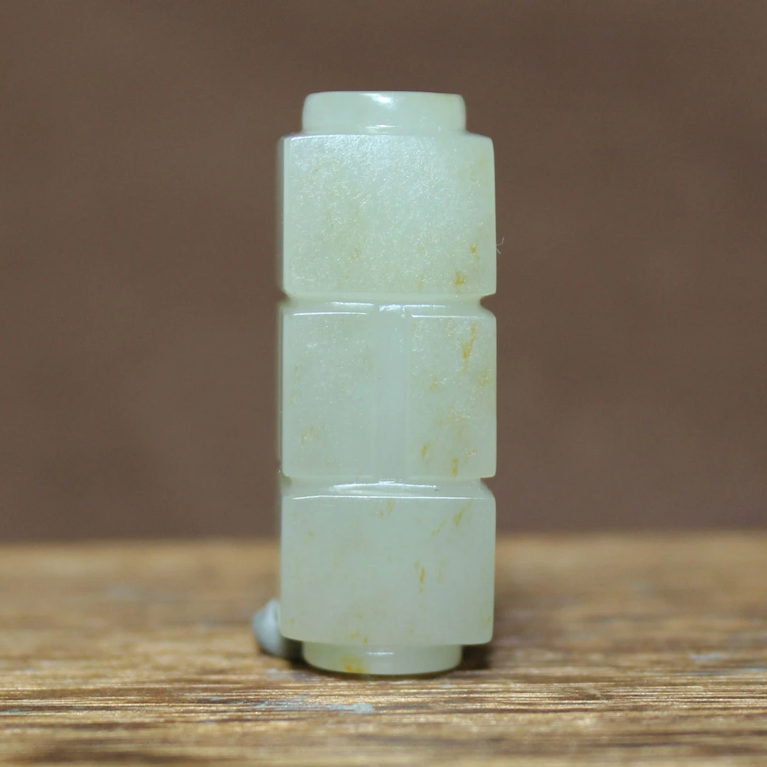 新疆和田玉玉琮挂件 和田玉素面玉筒吊坠 13克