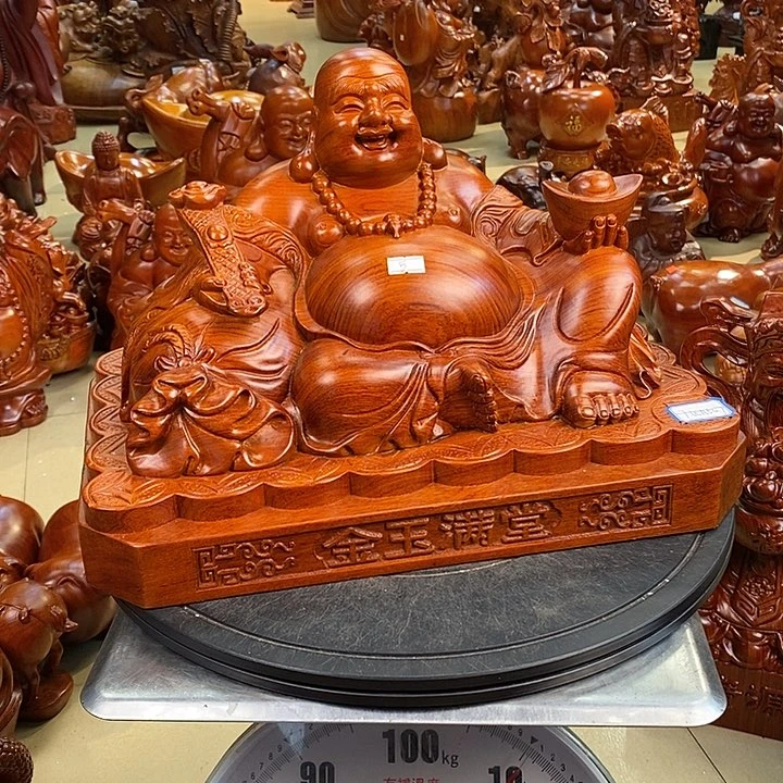 花梨木类王*仓小巴花梨木坐佛40
