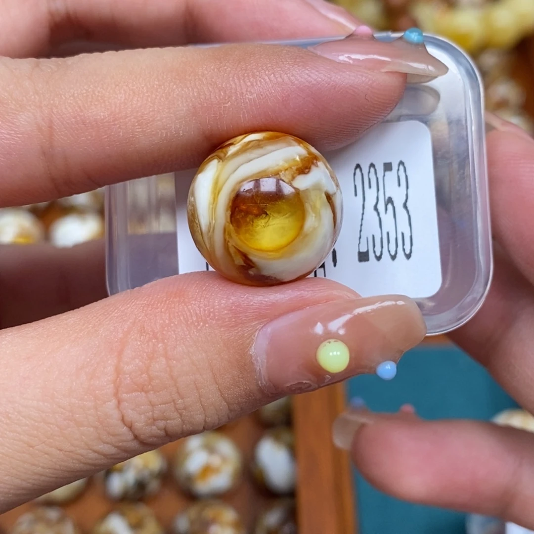 沁色蜜蜡未镶嵌2353