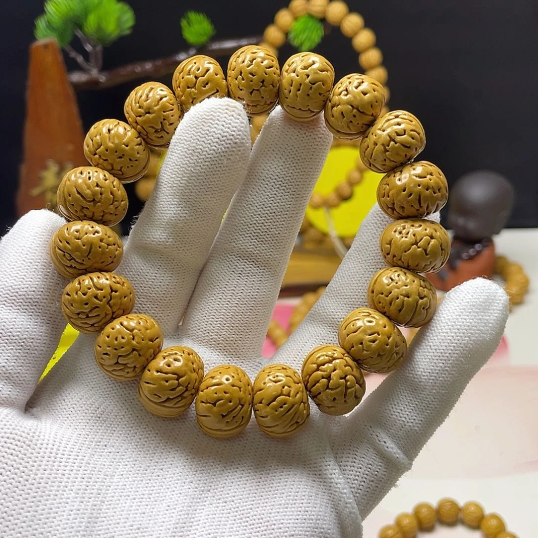 政***德桃核手串，桃核手串