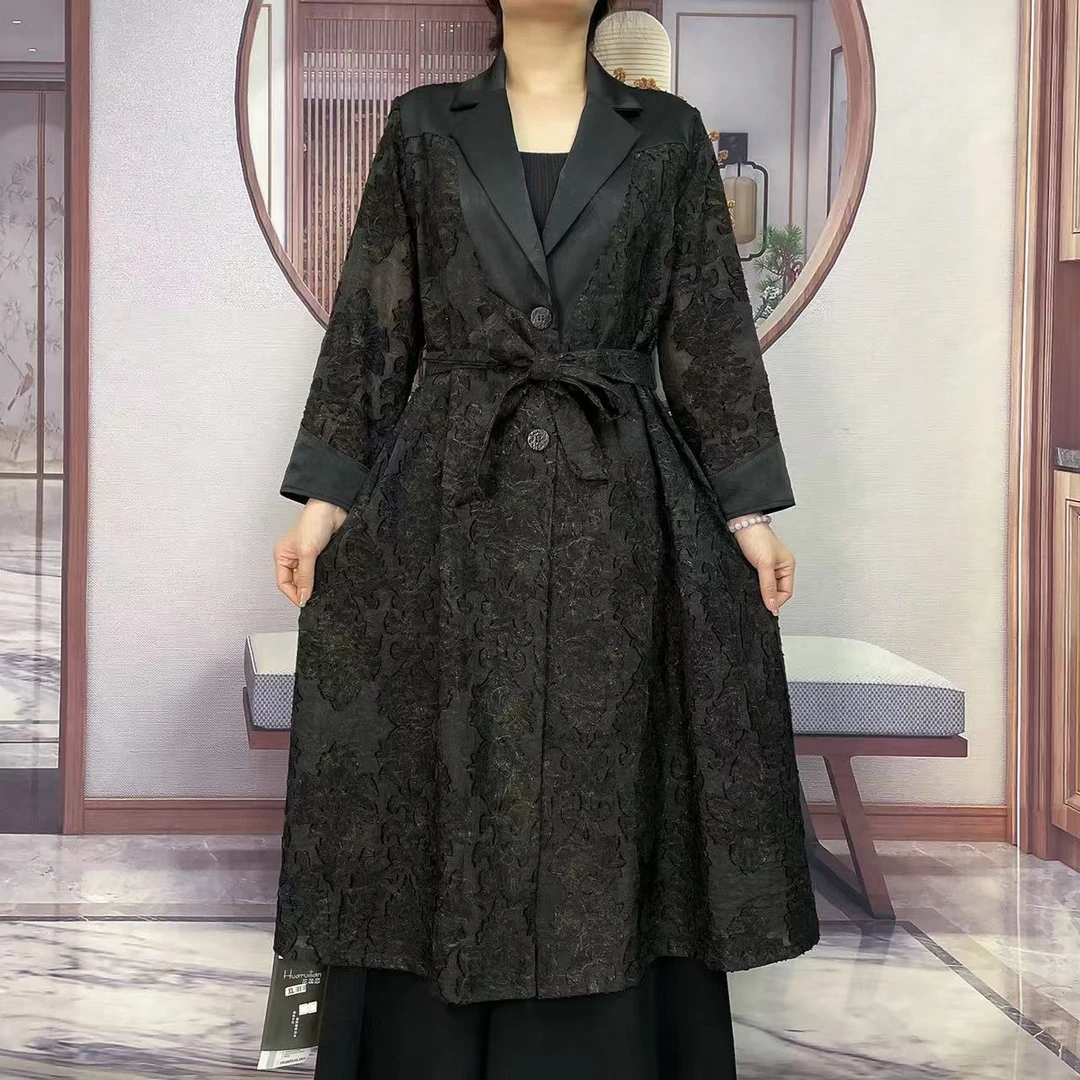 W20053高档大气烧花长款风衣