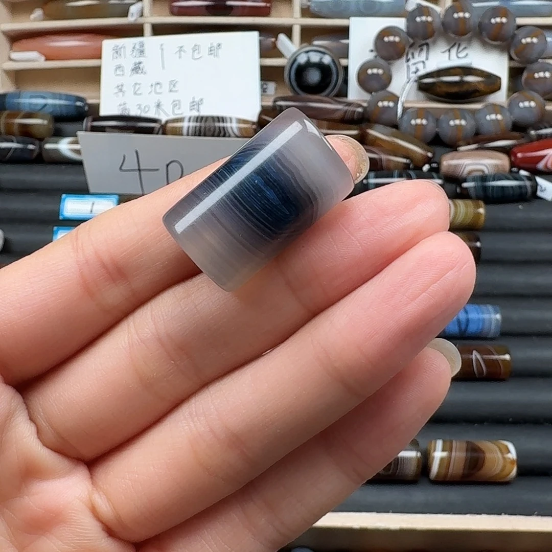 福***。玛瑙/玉髓未镶嵌颈饰