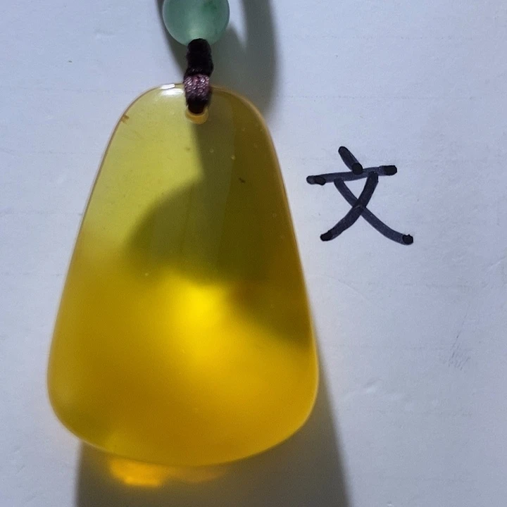 琥珀未镶嵌珠宝奇石31