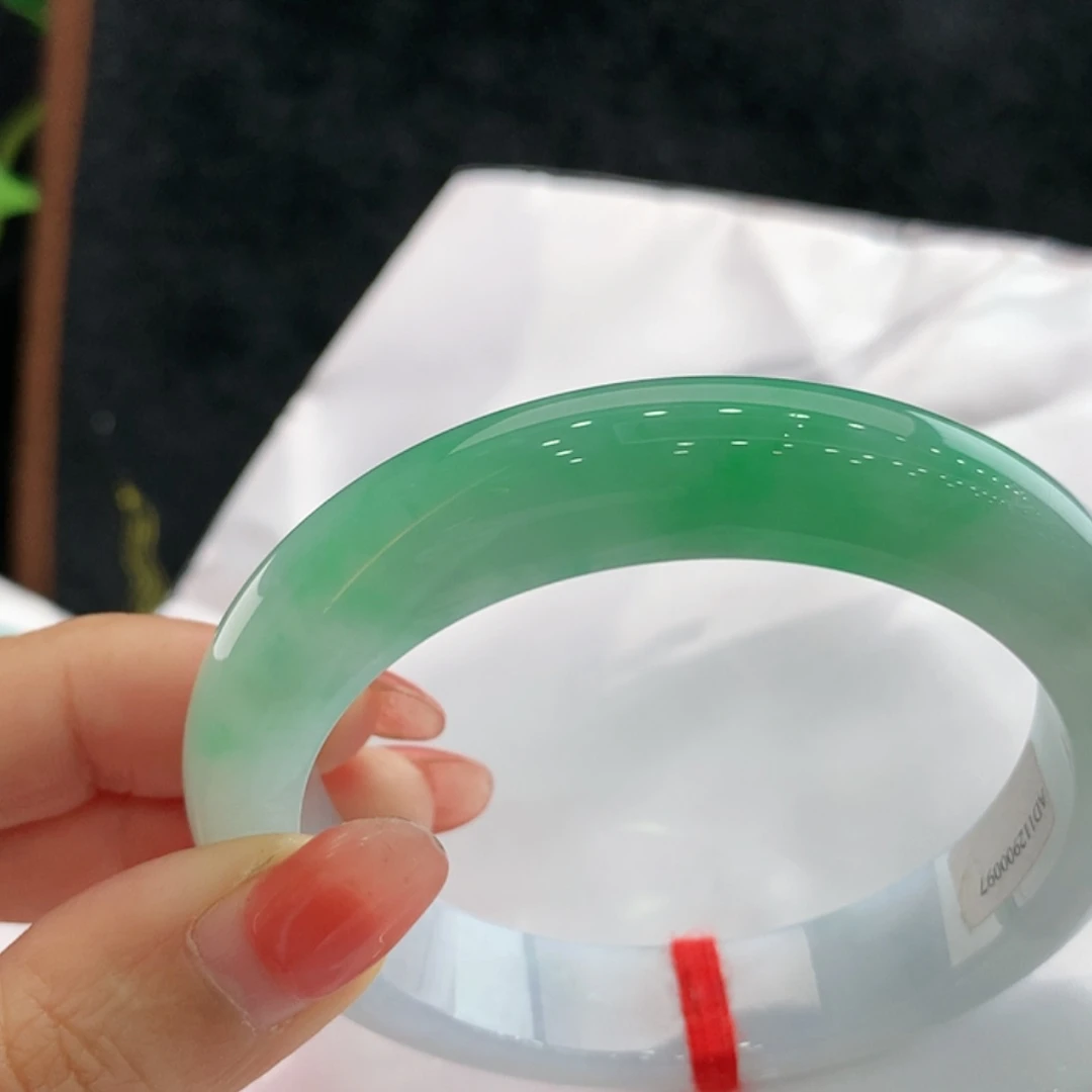 【闪购商品】翡翠手镯未镶嵌圈口57.5