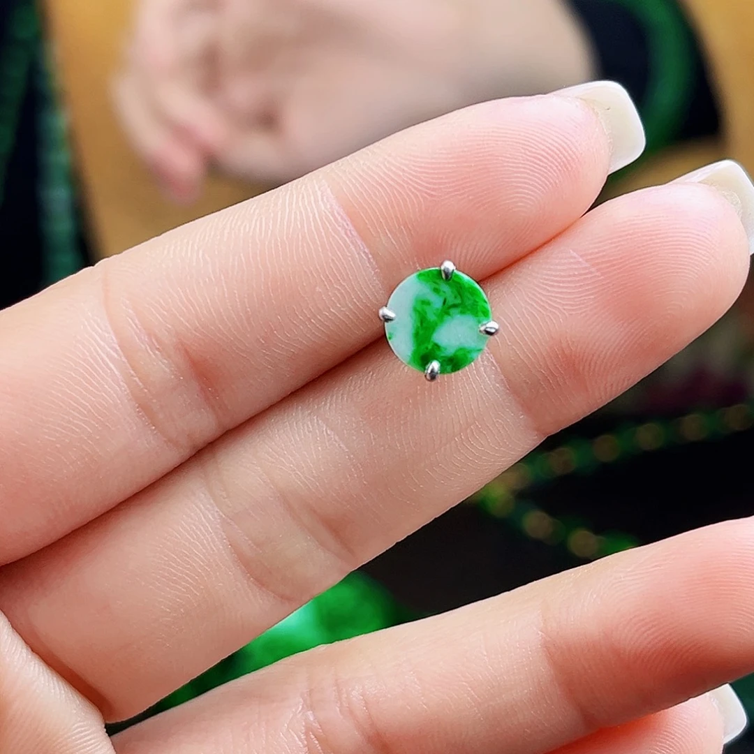 颈饰银S925镶嵌翡翠多样性