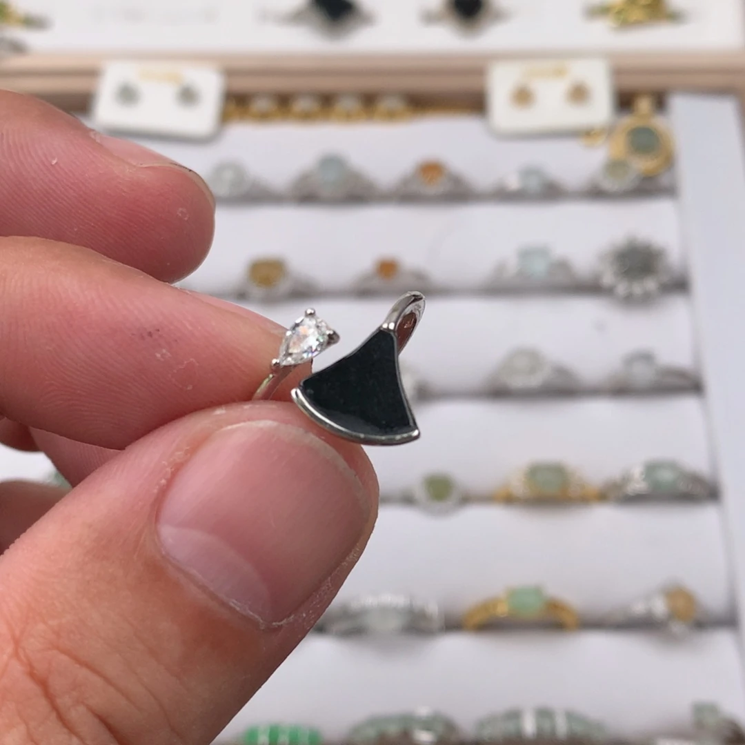 翡翠未镶嵌戒指119