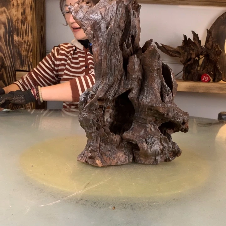 卡***卡天然的云南紫柚木会黄水