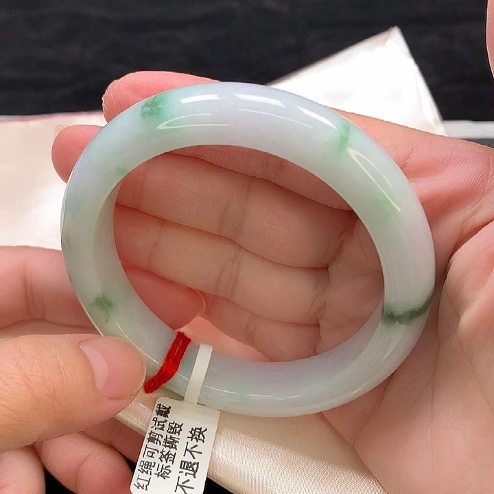 翡翠未镶嵌手镯手镯59