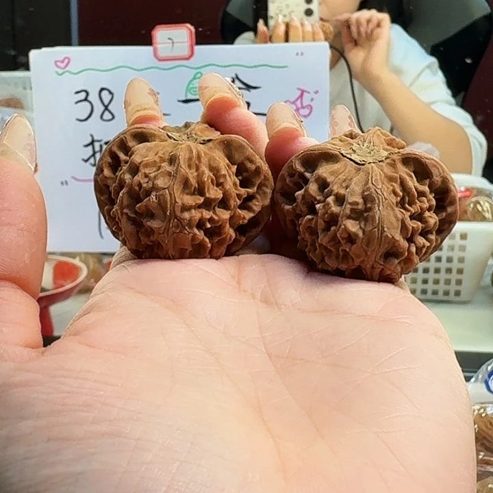 吊坠桃核宫灯39尺