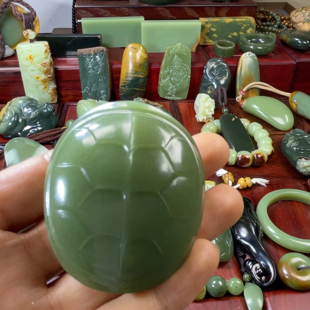 职***手岫岩河磨玉（透闪石质玉）未镶嵌挂件