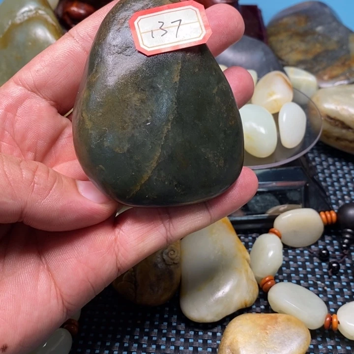 未镶嵌和田玉把件137