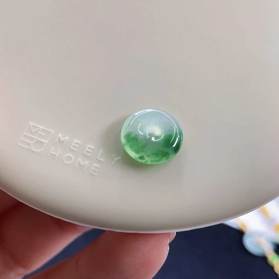 翡翠散珠飘花平安扣
