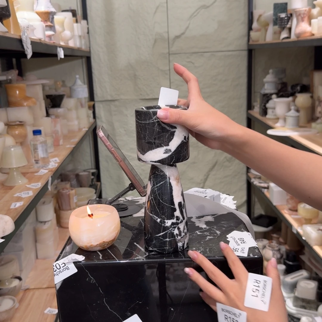 大理石R150。    两个亿。