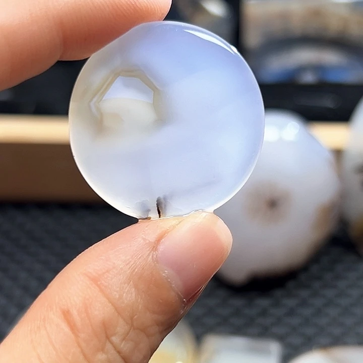 玛瑙/玉髓未镶嵌珠宝半成品