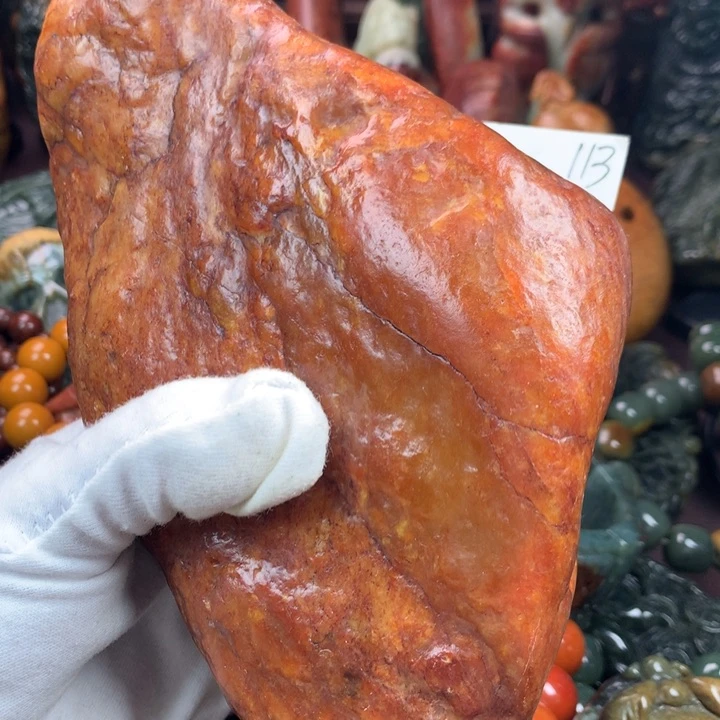 透闪石质玉未镶嵌珠宝奇石