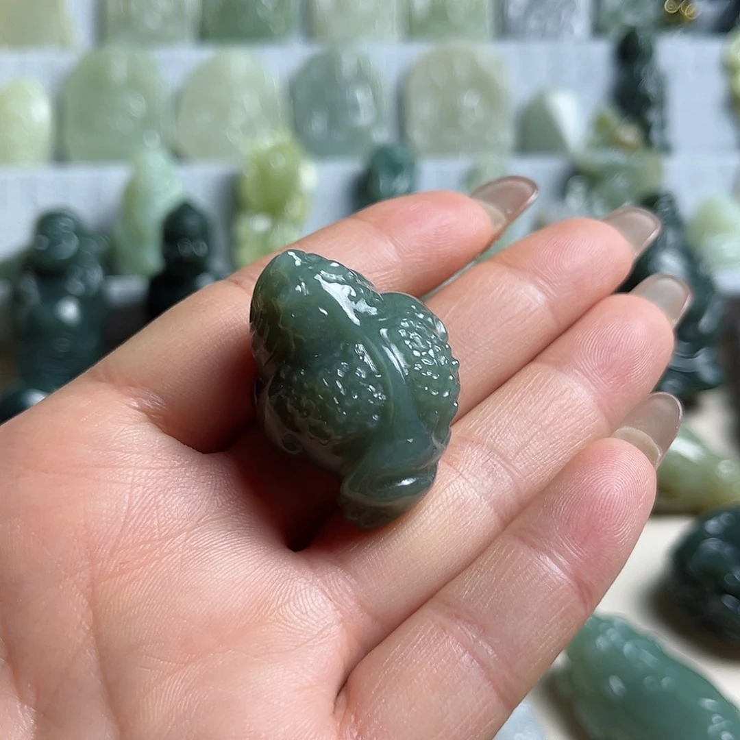 未镶嵌和田玉挂件