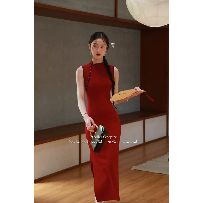 Atelier Onepire丨复古撞色钉珠收腰旗袍针织连衣裙