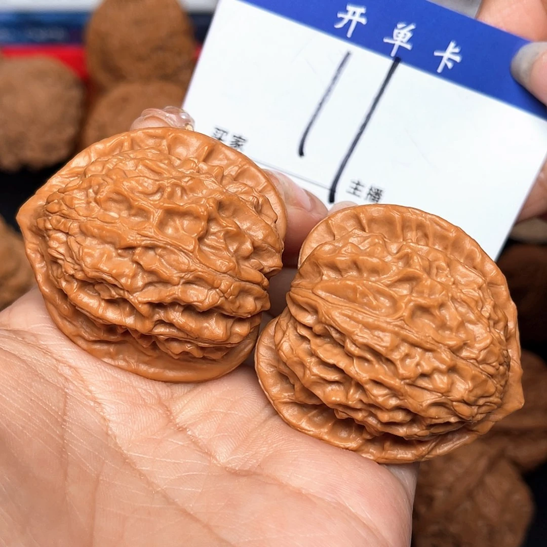 桃核吊坠金牛40尺寸y