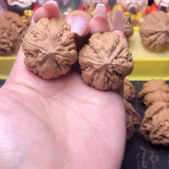 文玩核桃吊坠霸王龙34