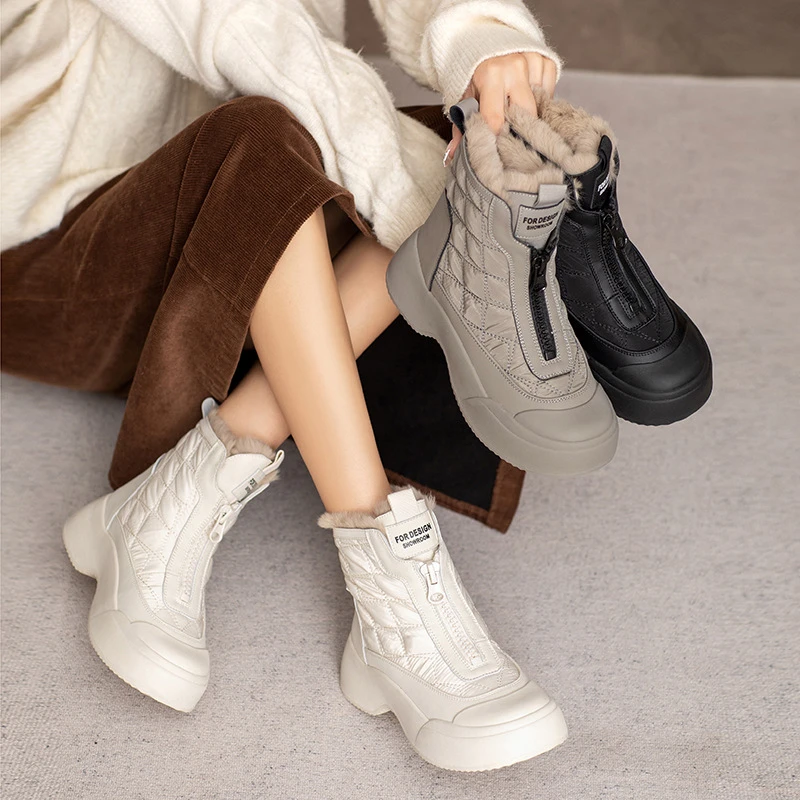 2025冬季加厚防水时尚真皮雪地靴女软底百搭厚底保暖防滑短靴