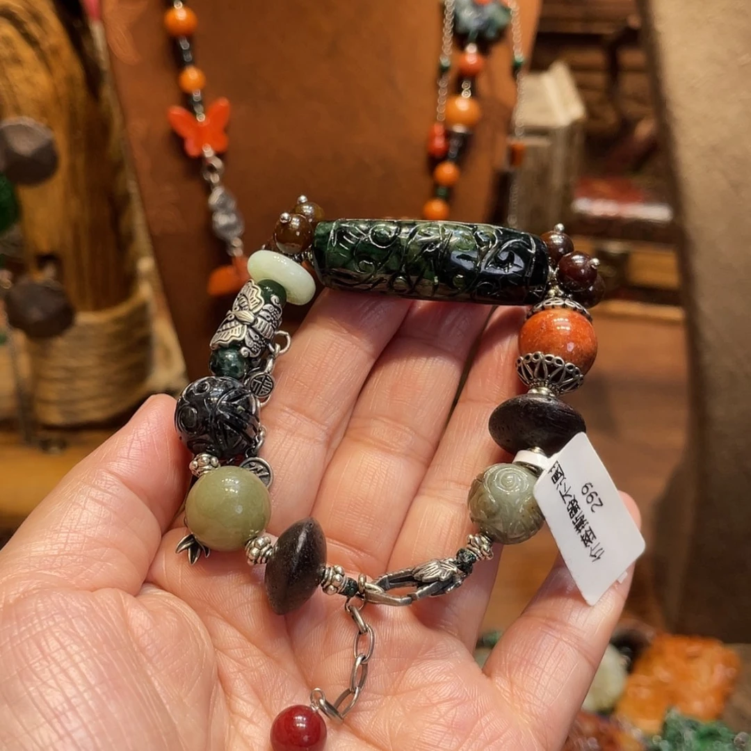 【闪购商品】吊坠(赠链)未镶嵌翡翠