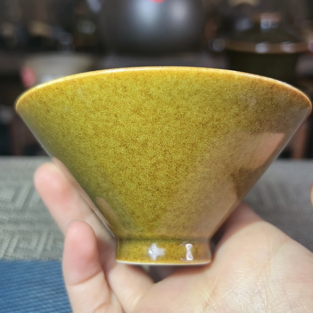 纯手工制作的鳝鱼黄色