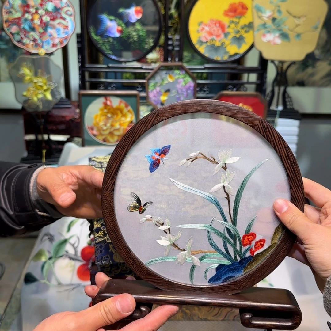 刺绣刺绣工艺精湛