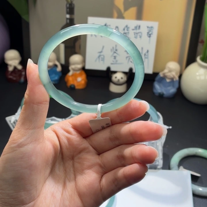 未镶嵌手镯翡翠渐变蓝