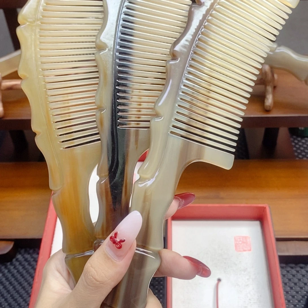 纯手工制作纯牛角梳子