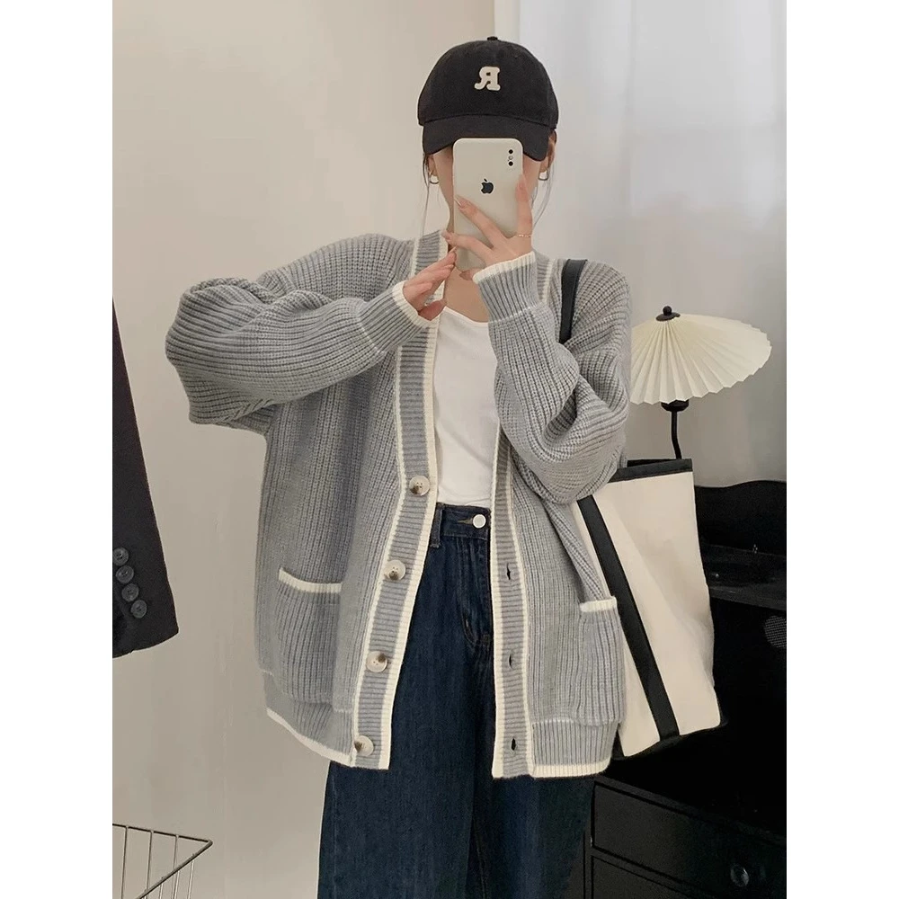 慵懒高级感灰色毛衣外套女秋冬新款韩版宽松V领粗线针织开衫加厚
