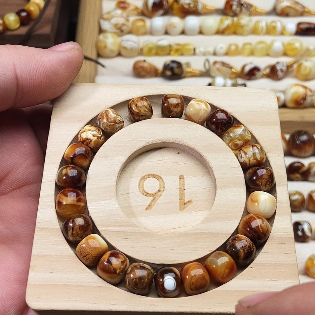 琥珀未镶嵌珠宝奇石手串