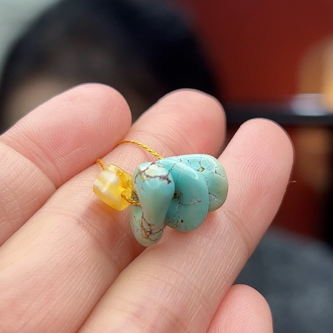 蜜蜡未镶嵌珠宝奇石