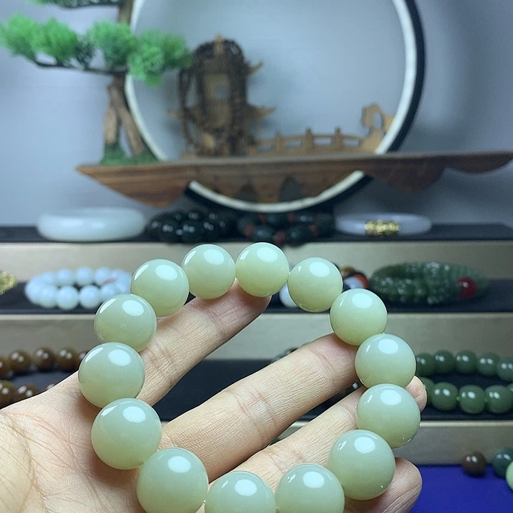 长***鹿和田玉未镶嵌手串