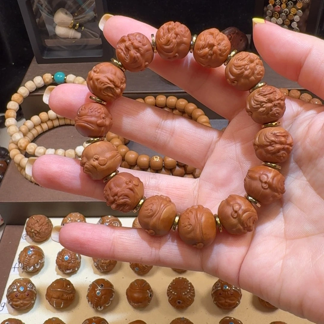 猴头核桃吊坠在*上恶僧串