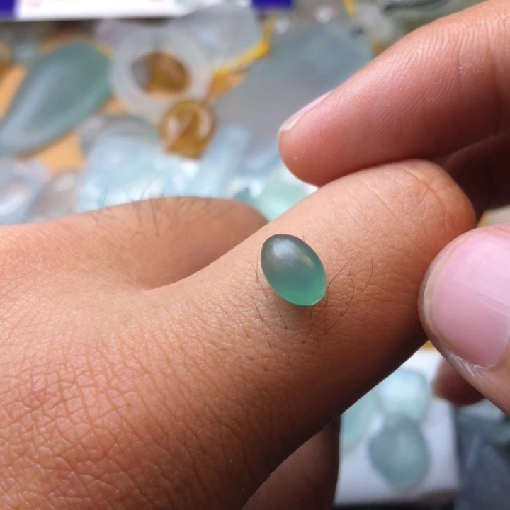 定制翡翠未镶嵌挂件