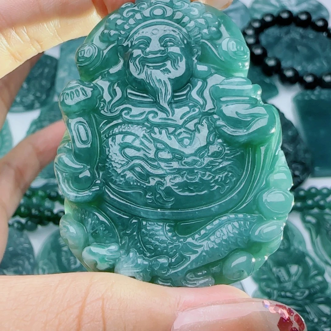 颈饰未镶嵌翡翠多样性发货天然的A货翡翠