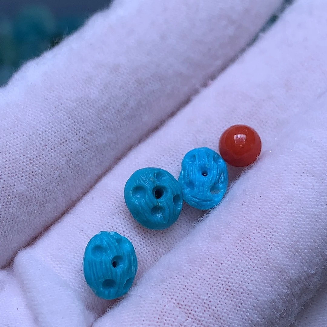 南红玛瑙未镶嵌珠宝奇石