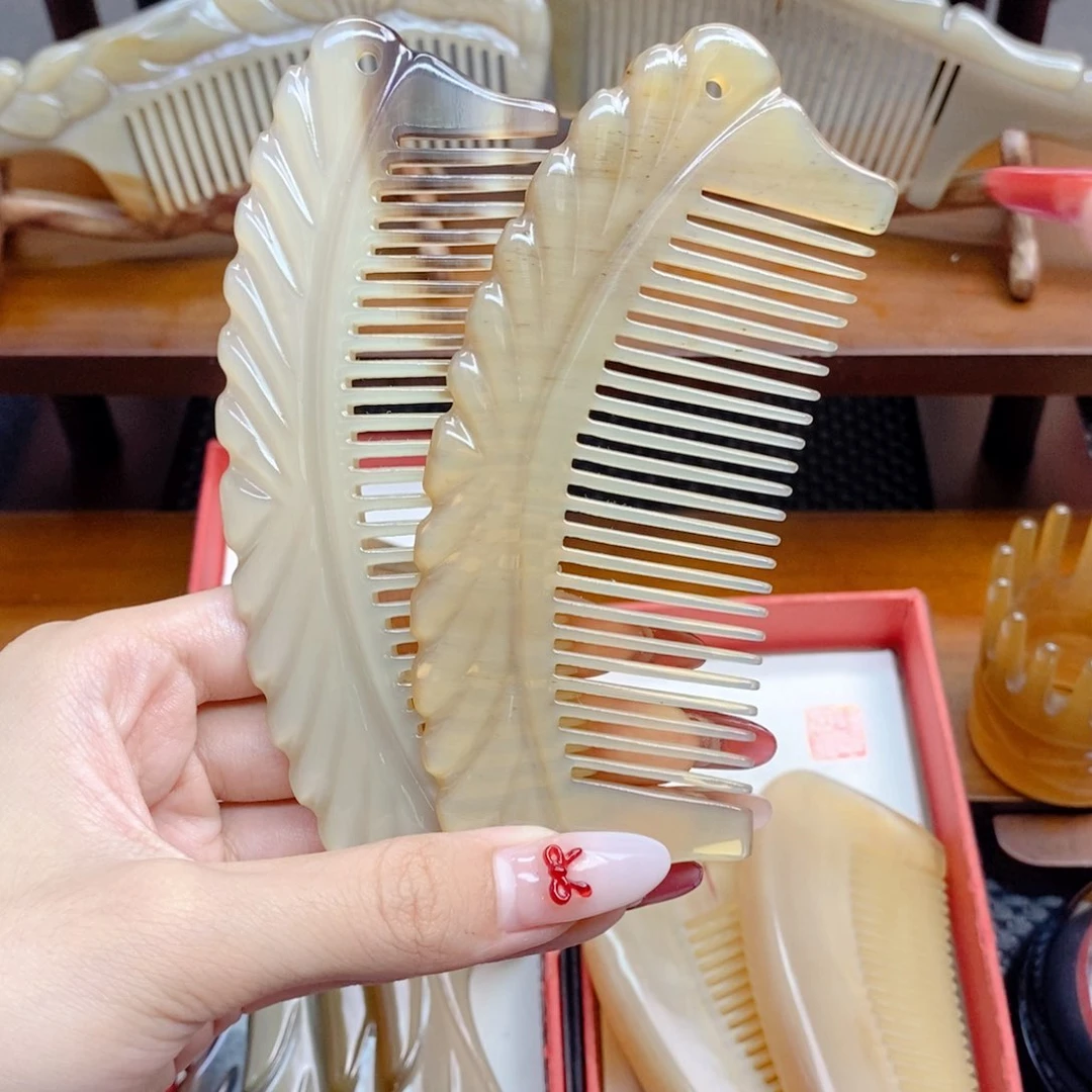 纯手工制作纯牛角梳子