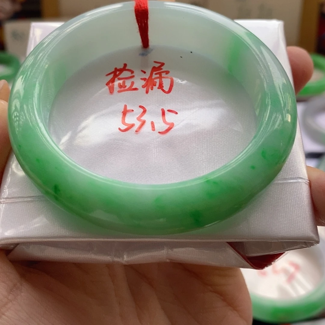 翡翠未镶嵌手镯2号