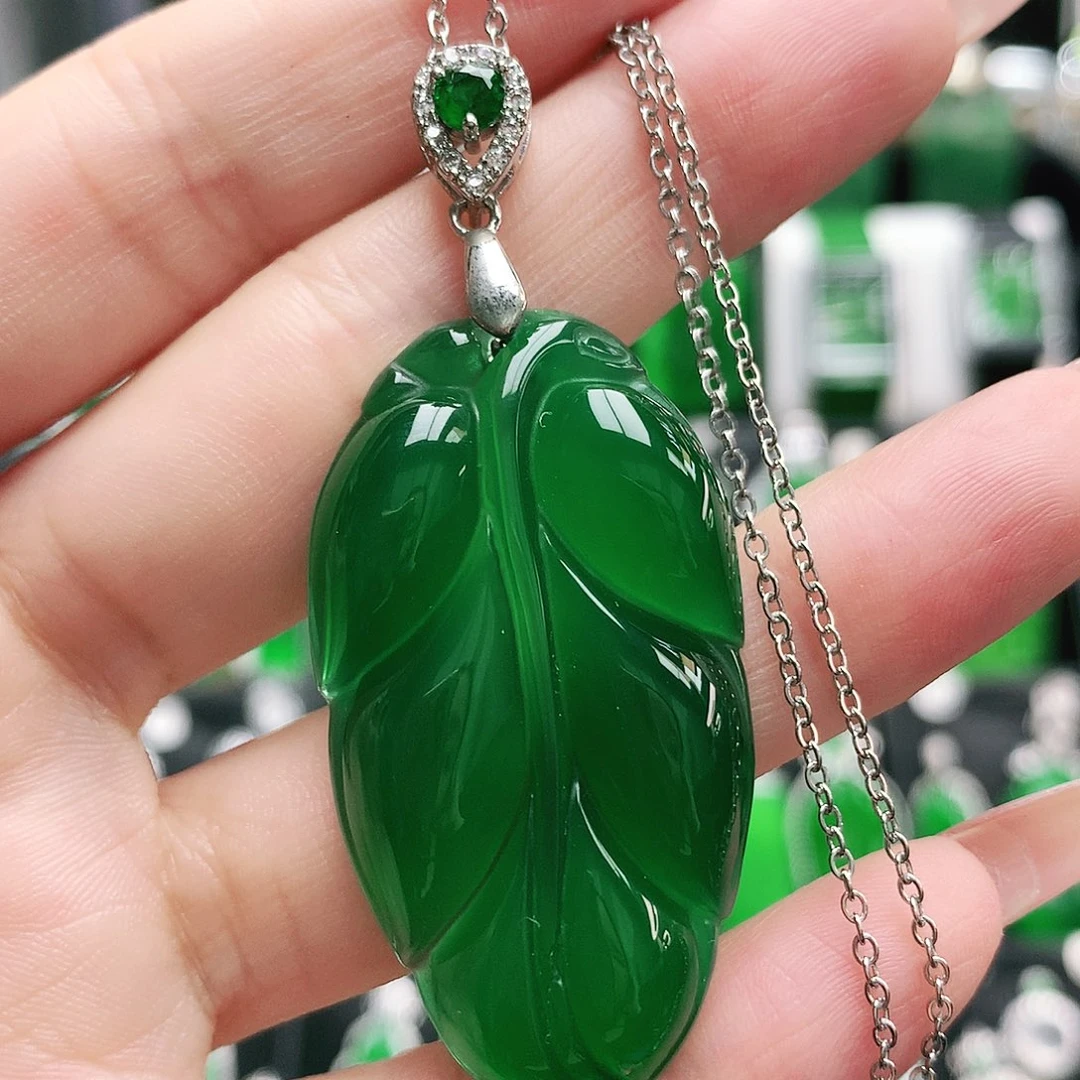 玛瑙/玉髓未镶嵌吊坠