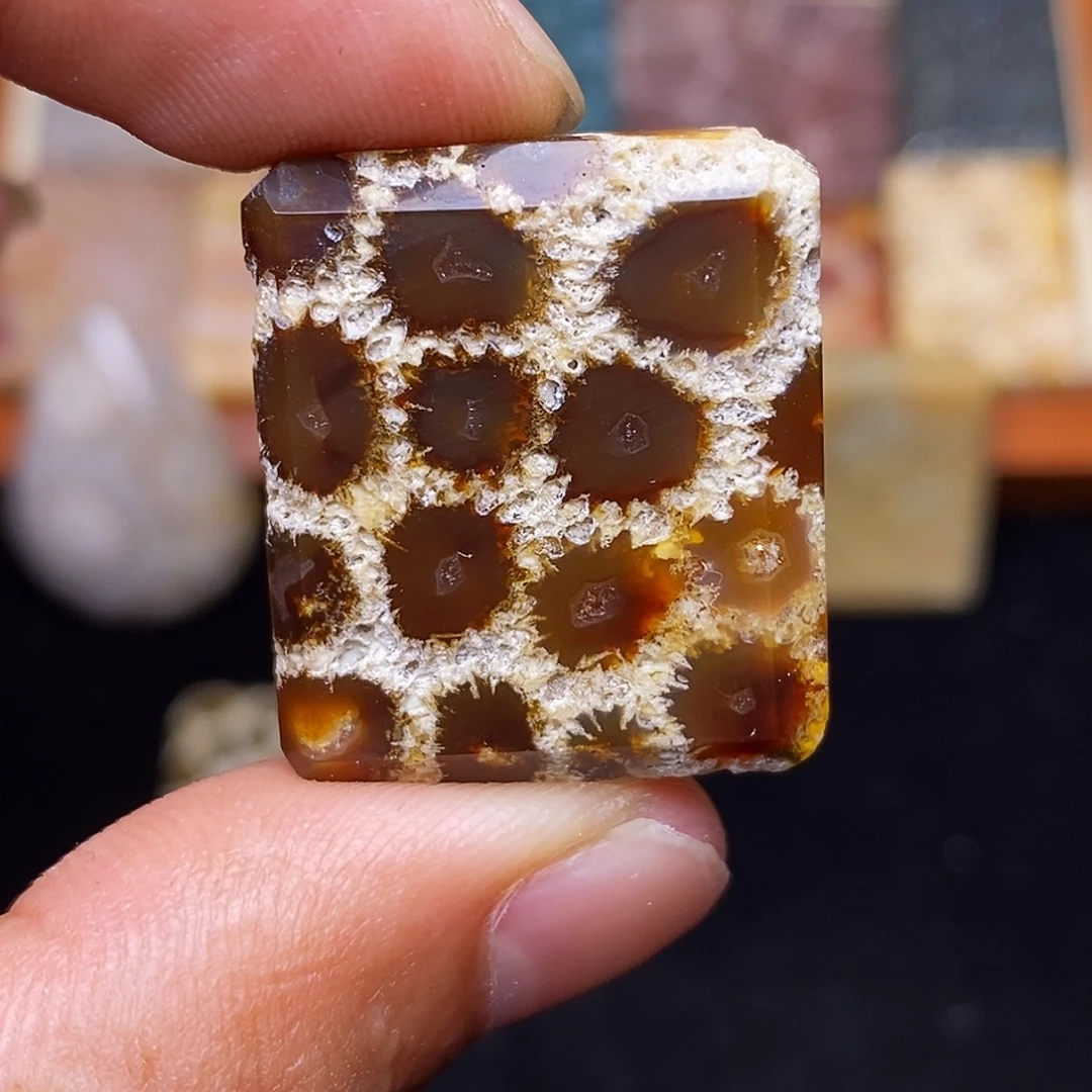 x***y合金珊瑚玉硅化玉