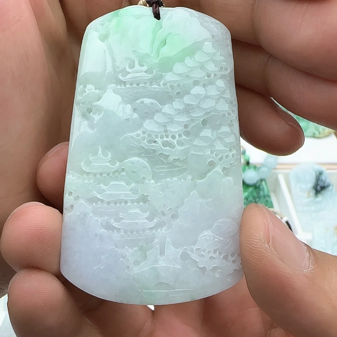 翡翠颈饰未镶嵌翡翠