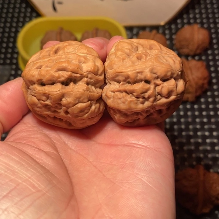 文玩核桃把件四深开八腿蛙王