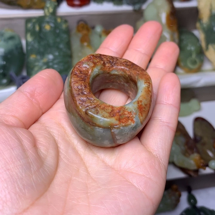 岫岩河磨玉（透闪石质玉）吊坠未镶嵌