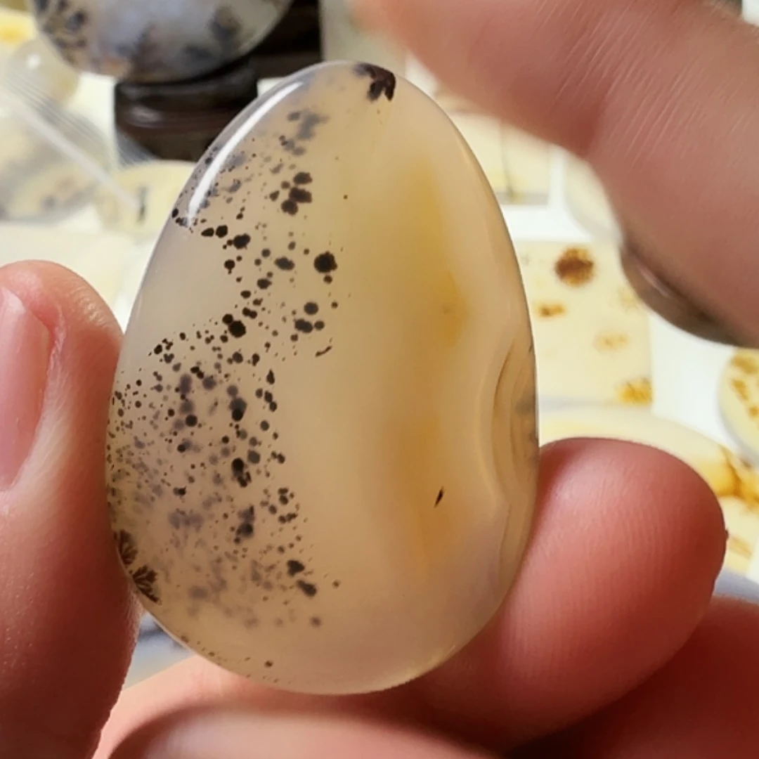 玛瑙/玉髓未镶嵌珠宝半成品