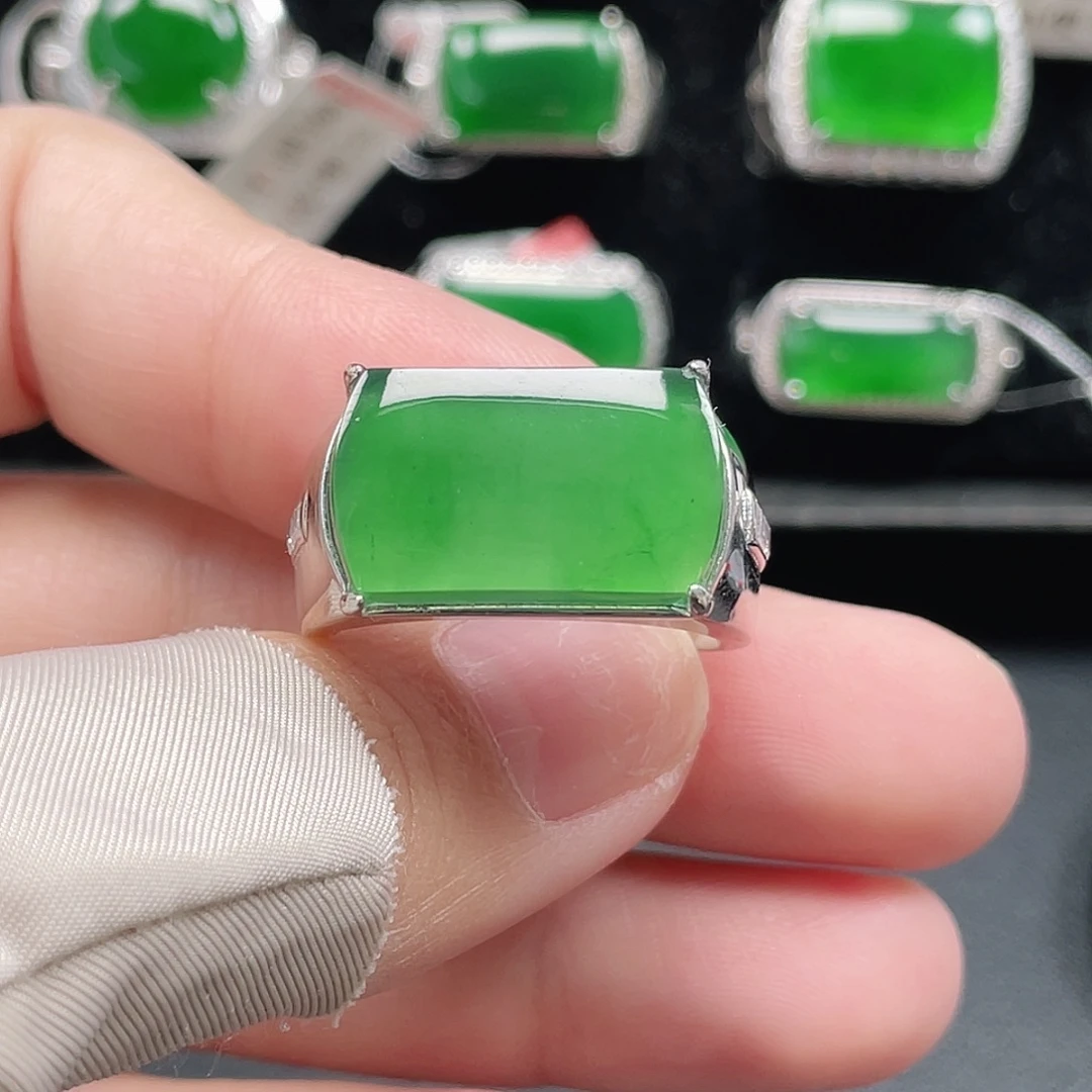 翡翠银S925镶嵌戒指天然A货翡翠没运费险3769