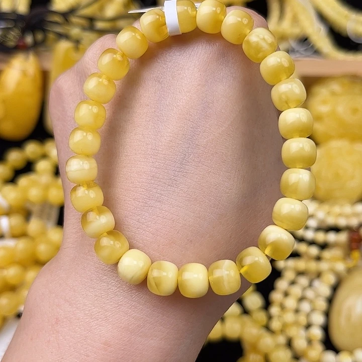 琥珀未镶嵌颈饰琥珀