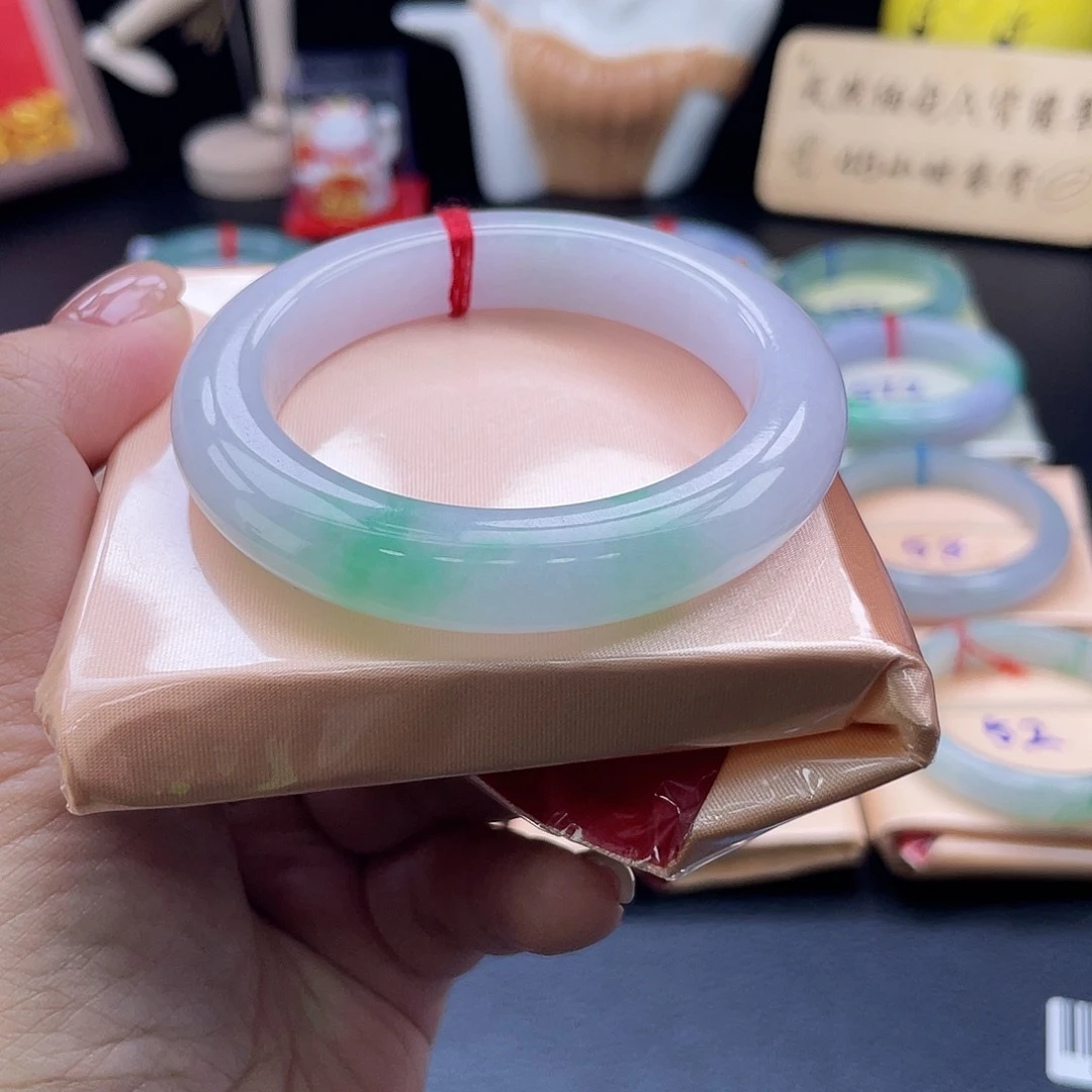 未镶嵌手镯翡翠52号